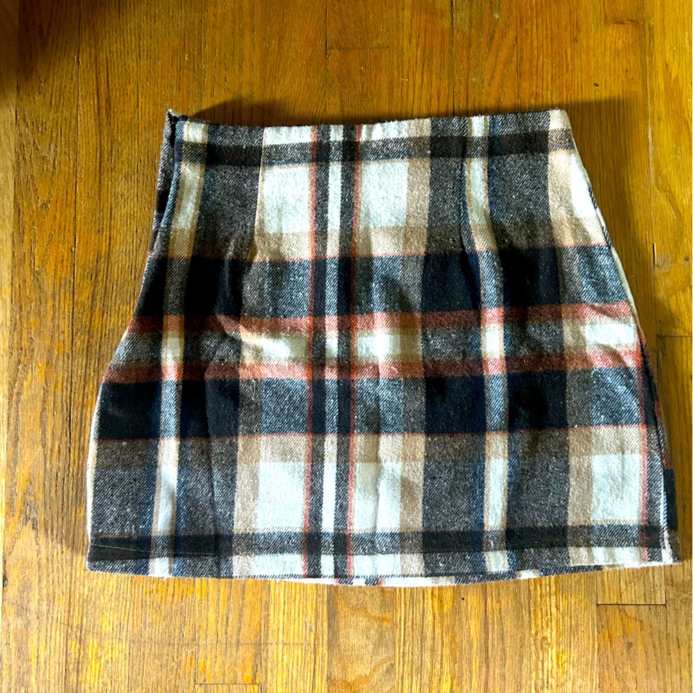 Plaid mini skirt